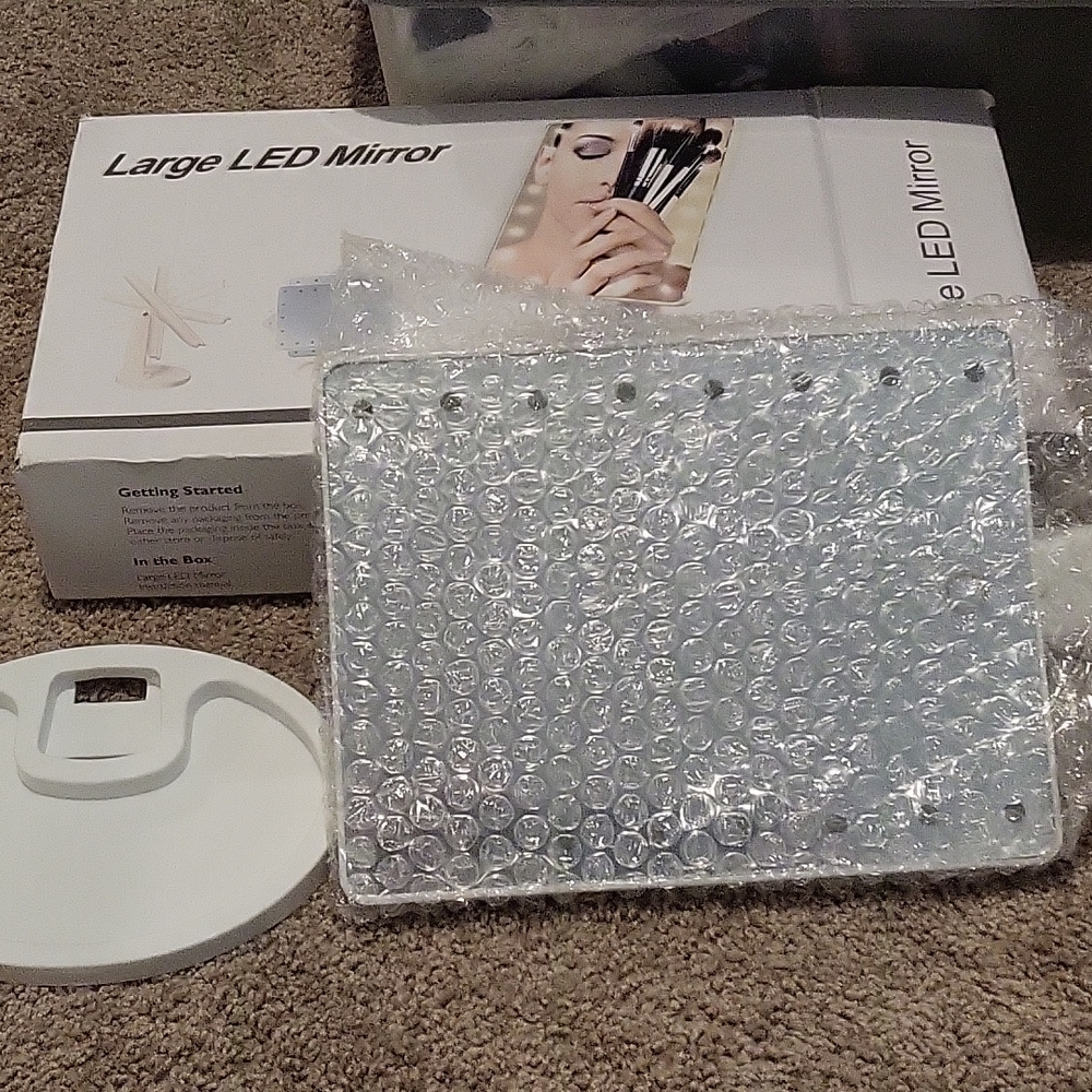 LED Mirror - Picture 3 of 5